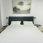Sunshine Suites By The Sea Eilat 3 Min Walk To The Beach