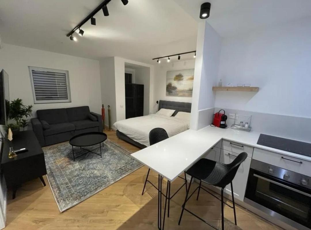 Sunshine Suites By The Sea 3 Min Walk To The