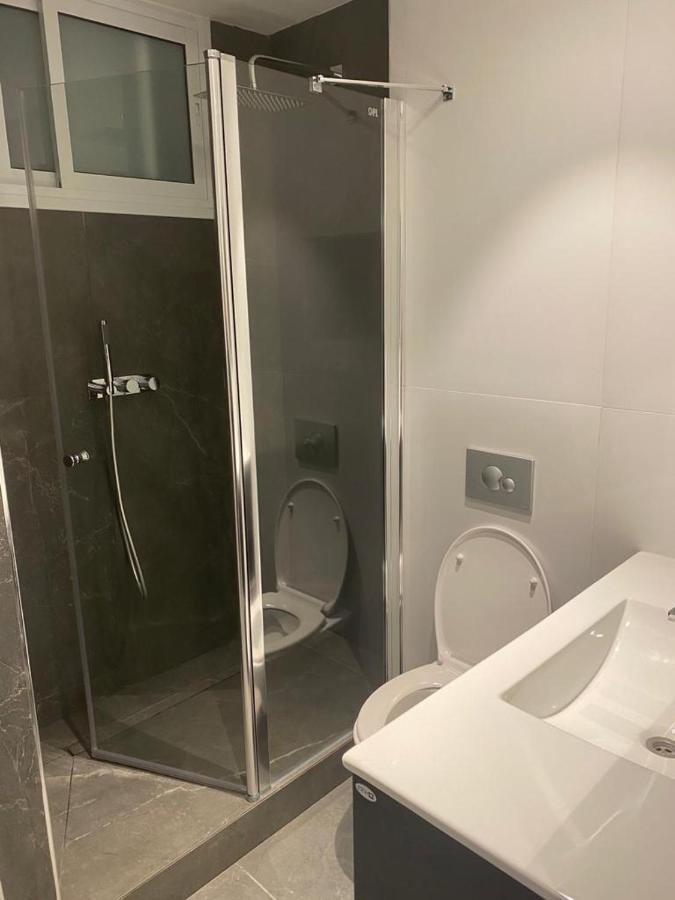 Sunshine Suites By The Sea 3 Min Walk To The Appartement Eilat